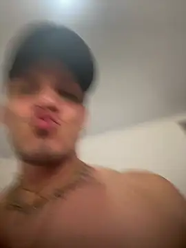 Snapshot of Dixonykaty chatting on 03-05-26, 02:57 Dixonykaty online show from 03-05-26, 02:57