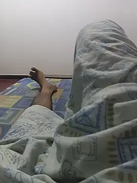 Snapshot of ceyloanboy chatting on 06-23-26, 10:52 ceyloanboy online show from 06-23-26, 10:52