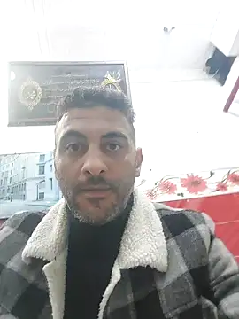 Snapshot of Mahdidido45 chatting on 03-29-26, 11:27 Mahdidido45 online show from 03-29-26, 11:27