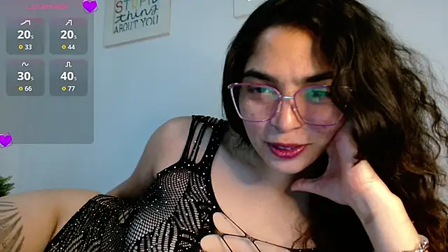 Snapshot of Ariagal chatting on 12-16-25, 07:19 Ariagal online show from 12-16-25, 07:19