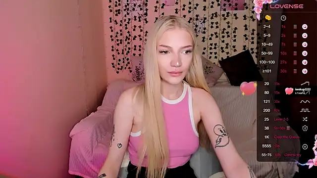 Snapshot of AnyaTaylor_ chatting on 11-26-25, 02:23 AnyaTaylor online show from 11-26-25, 02:23