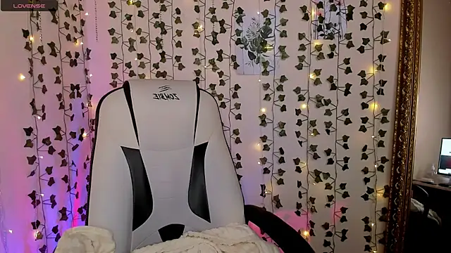 Snapshot of AnyaTaylor_ chatting on 02-06-26, 02:27 AnyaTaylor online show from 02-06-26, 02:27