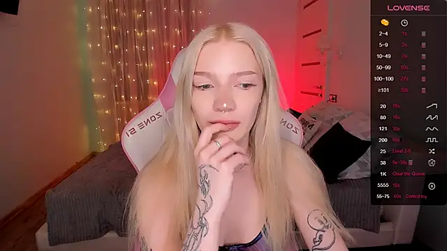 Snapshot of AnyaTaylor_ chatting on 02-08-26, 02:26 AnyaTaylor online show from 02-08-26, 02:26