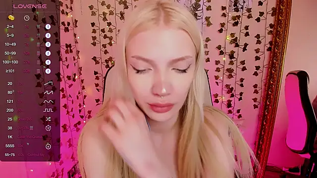 Snapshot of AnyaTaylor_ chatting on 02-21-26, 08:15 AnyaTaylor online show from 02-21-26, 08:15