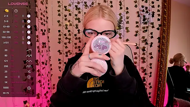 Snapshot of AnyaTaylor_ chatting on 02-25-26, 02:21 AnyaTaylor online show from 02-25-26, 02:21