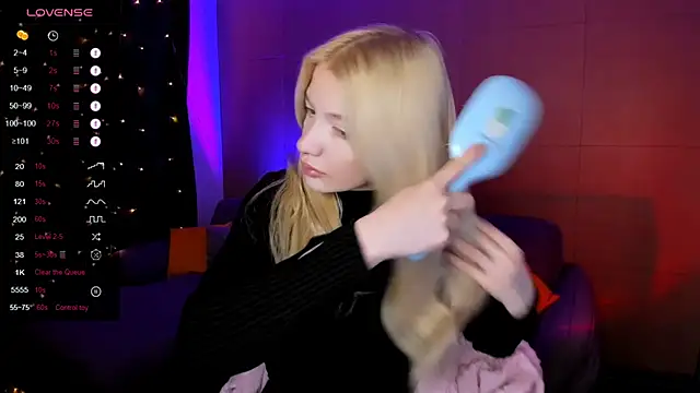 Snapshot of AnyaTaylor_ chatting on 02-27-26, 02:33 AnyaTaylor online show from 02-27-26, 02:33