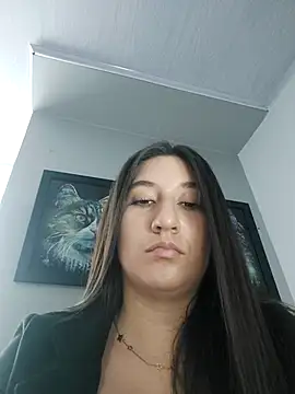 Snapshot of LunaBaby- chatting on 09-24-25, 11:13 LunaBaby- online show from 09-24-25, 11:13
