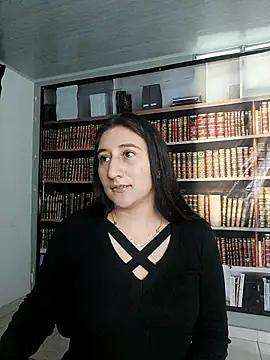 Snapshot of LunaBaby- chatting on 10-16-25, 11:55 LunaBaby- online show from 10-16-25, 11:55