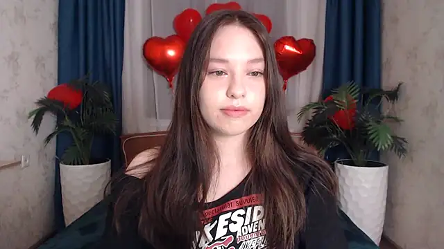 Snapshot of PureLedy chatting on 02-16-26, 01:02 PureLedy online show from 02-16-26, 01:02