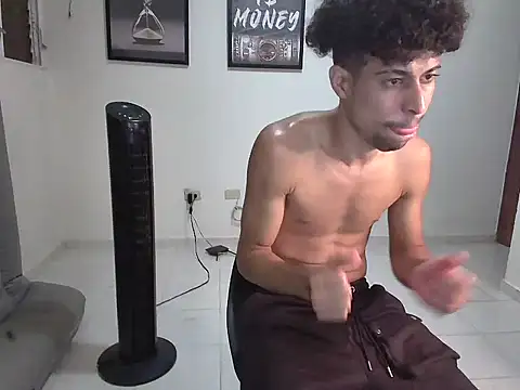 Dollarhot30 online show from 02-01-26, 07:29