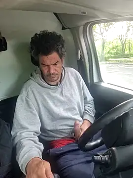 twitshe online show from 04-29-26, 08:18