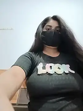 Snapshot of Hot-Soniya733 chatting on 06-14-26, 08:44 Hot-Soniya733 online show from 06-14-26, 08:44