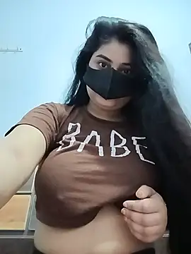 Snapshot of Hot-Soniya733 chatting on 06-19-26, 12:48 Hot-Soniya733 online show from 06-19-26, 12:48