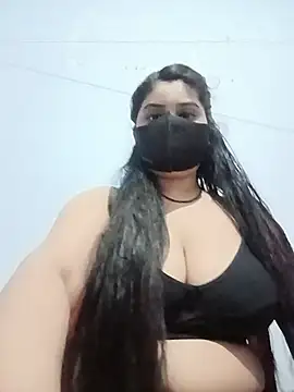Snapshot of Hot-Soniya733 chatting on 06-26-26, 08:24 Hot-Soniya733 online show from 06-26-26, 08:24