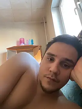 Snapshot of Bear_Beer130 chatting on 02-14-26, 11:29 Bear Beer130 online show from 02-14-26, 11:29