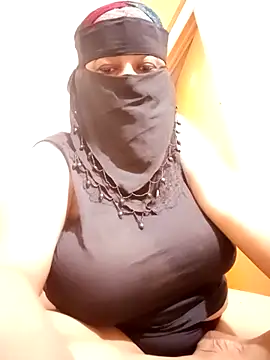 Snapshot of jenyfer709 chatting on 10-20-25, 01:22 jenyfer709 online show from 10-20-25, 01:22