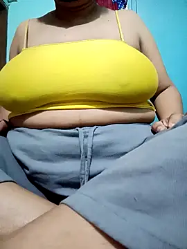 Snapshot of jenyfer709 chatting on 03-07-26, 05:43 jenyfer709 online show from 03-07-26, 05:43