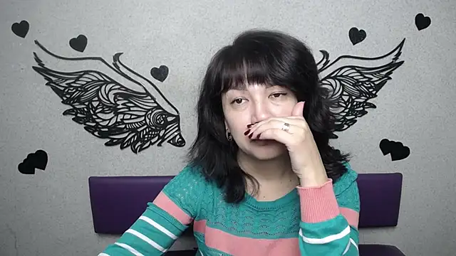 Snapshot of SelenaFly chatting on 09-26-25, 05:11 SelenaFly online show from 09-26-25, 05:11