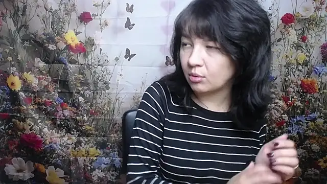 Snapshot of SelenaFly chatting on 09-29-25, 11:26 SelenaFly online show from 09-29-25, 11:26