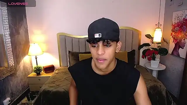 jhos padill online show from 12-19-25, 01:18