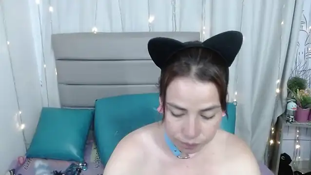 Snapshot of Cintia_Leon chatting on 09-24-25, 07:28 Cintia Leon online show from 09-24-25, 07:28