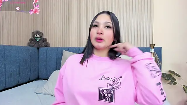 Snapshot of angel_ponce chatting on 10-19-25, 01:12 angel ponce online show from 10-19-25, 01:12