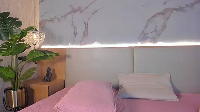 Celeste-Evanns online show from 11-19-25, 08:09