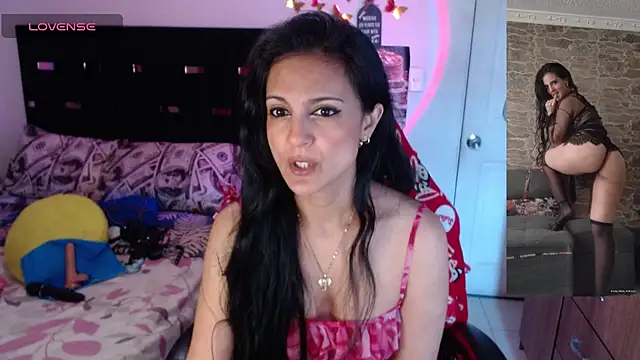 Snapshot of BasmaHernandez chatting on 05-20-26, 02:23 BasmaHernandez online show from 05-20-26, 02:23