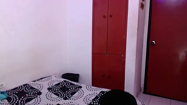 EvaHarryy online show from 06-10-26, 10:19