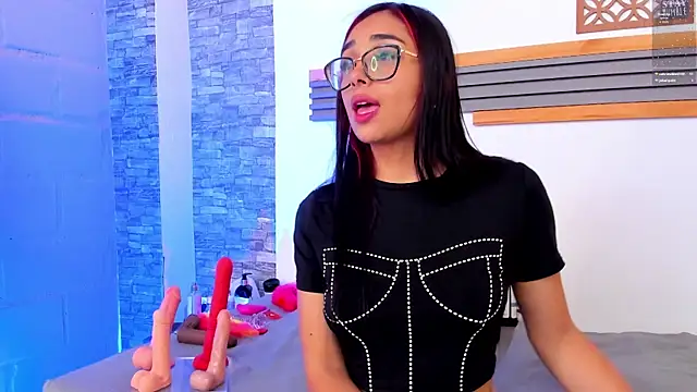 Snapshot of Sarita__love chatting on 01-08-26, 02:25 Sarita love online show from 01-08-26, 02:25