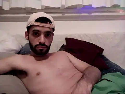 Snapshot of young_swisscouple chatting on 09-13-25, 01:05 young swisscouple online show from 09-13-25, 01:05