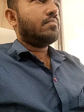 Snapshot of VJ17 chatting on 11-08-25, 06:02 VJ17 online show from 11-08-25, 06:02