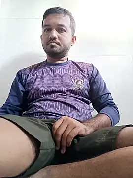 Snapshot of VJ17 chatting on 11-17-25, 11:05 VJ17 online show from 11-17-25, 11:05