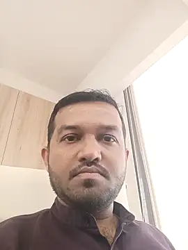 Snapshot of VJ17 chatting on 11-18-25, 04:50 VJ17 online show from 11-18-25, 04:50