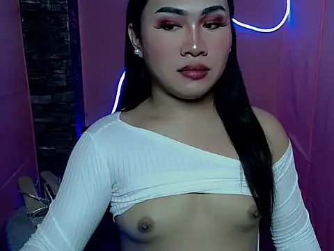 pretty lassy online show from 11-10-25, 06:18