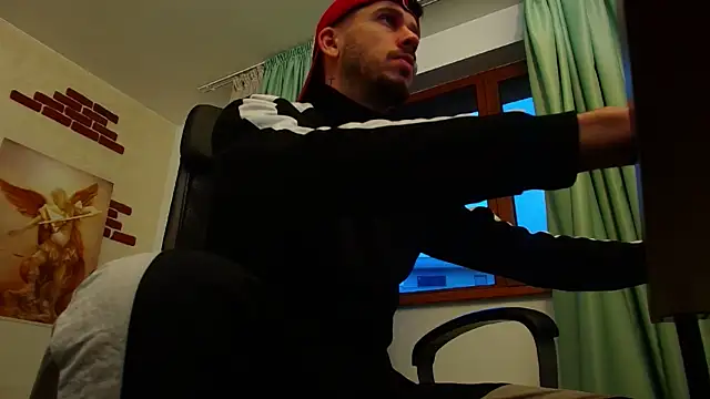 JonahShaw online show from 10-04-25, 04:21