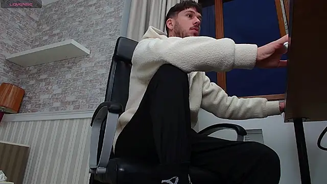 JonahShaw online show from 10-13-25, 04:12