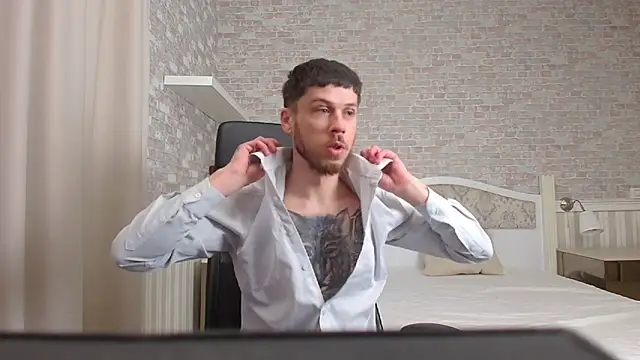 JonahShaw online show from 04-10-26, 04:28