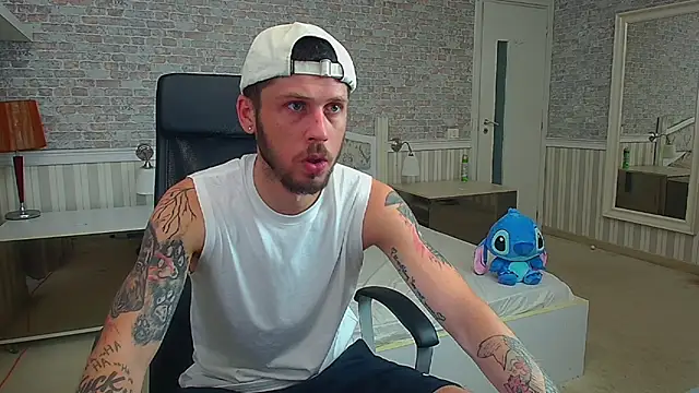 JonahShaw online show from 07-21-26, 04:26