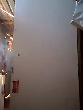 LUISSLEONN0958 online show from 11-05-25, 10:43