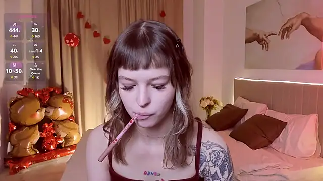 Lisa Blossom online show from 02-12-26, 06:08