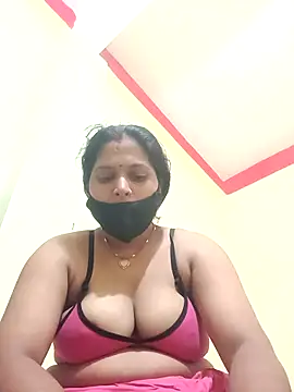 Snapshot of Rani_Devi143 chatting on 09-26-25, 10:19 Rani Devi143 online show from 09-26-25, 10:19
