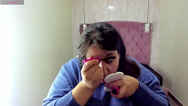  Emily rosee  online show from 10-02-25, 12:23