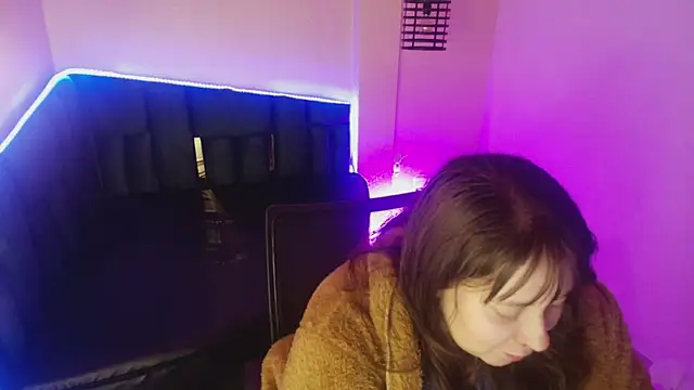  Emily rosee  online show from 11-25-25, 11:10