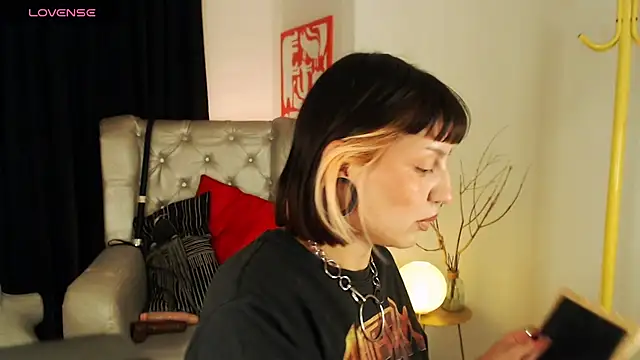 FabulousVenus online show from 06-27-26, 10:59
