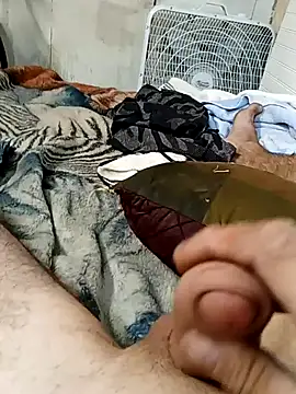 Snapshot of Southerngent1979 chatting on 09-18-25, 11:51 Southerngent1979 online show from 09-18-25, 11:51