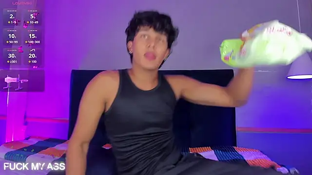 Leo Savage  online show from 09-14-25, 04:11