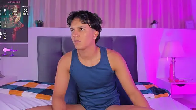 Leo Savage  online show from 09-24-25, 04:05