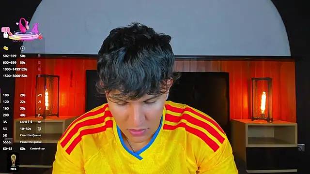 Leo Savage  online show from 06-16-26, 04:37