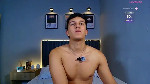 Snapshot of Leo_Savage_ chatting on 07-22-26, 03:09 Leo Savage online show from 07-22-26, 03:09